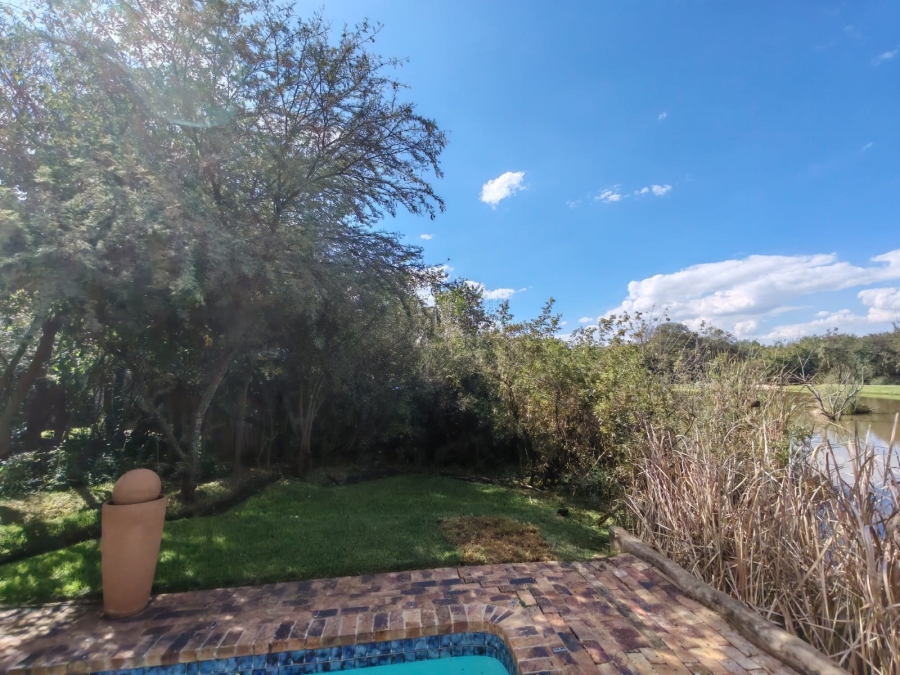 4 Bedroom Property for Sale in Boschenvaal River Front Lodges Free State